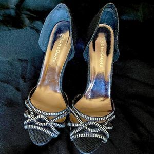 𝅺jeweled holiday sandals